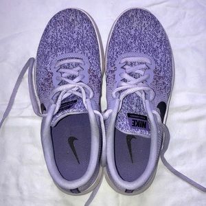 Women’s Nike Flex Contact - 7.5 - Lilac